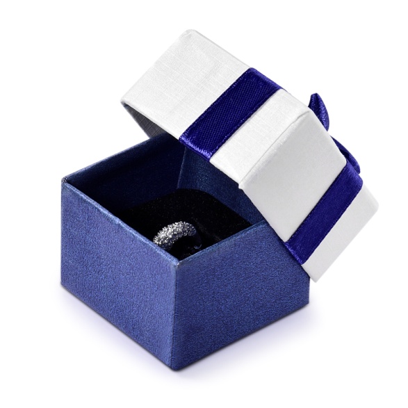 present gift Box for ring